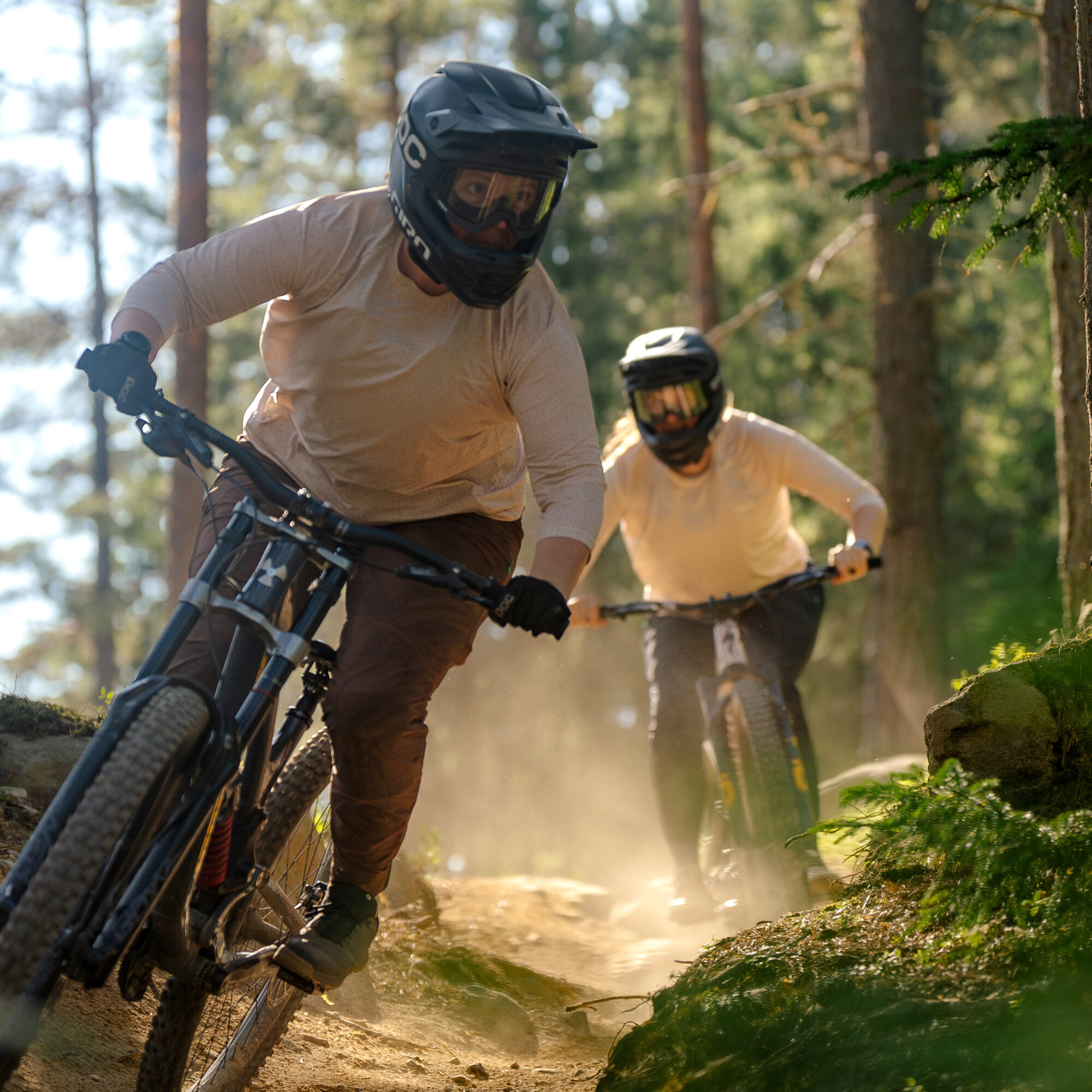 mtb-downhill-jarvso Cykla MTB downhill i Sveriges bästa bike park JBP.